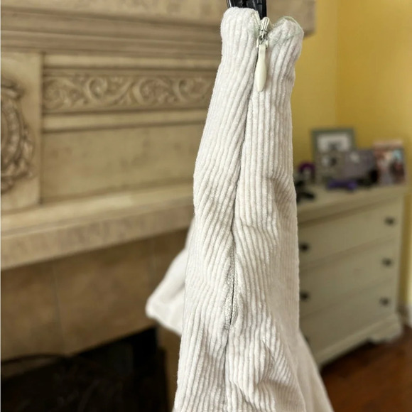 Forever 21 Off White Corduroy Mini Skirt - Picture 3 of 4